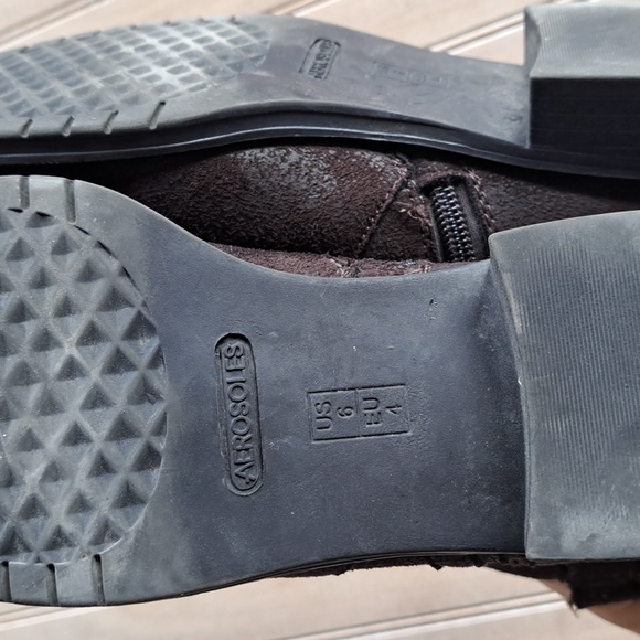 Aerosoles Sweet Ride Women's Brown Faux Suede Harness Side Chelsea Ankle Boots. - Picture 5 of 9